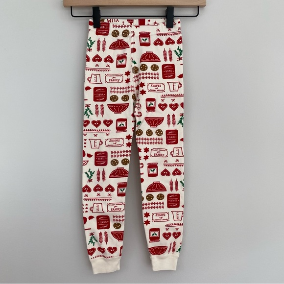 Hanna Andersson Gingerbread Cookie Pattern Pajamas - Picture 4 of 5